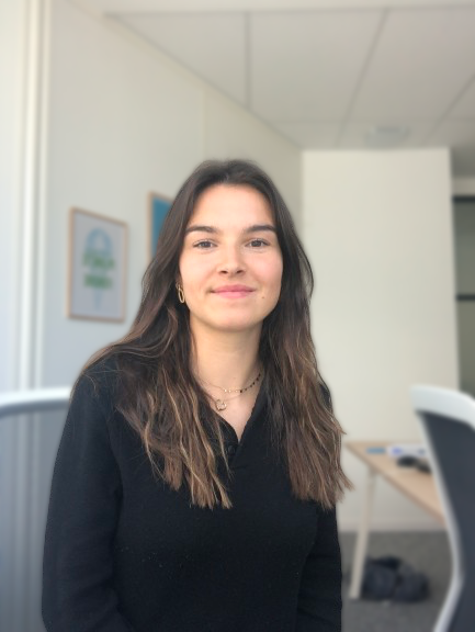 LAURA_COURANT Laura Courant